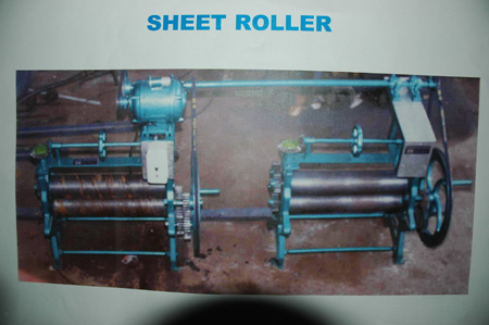 Rubber sheet roller